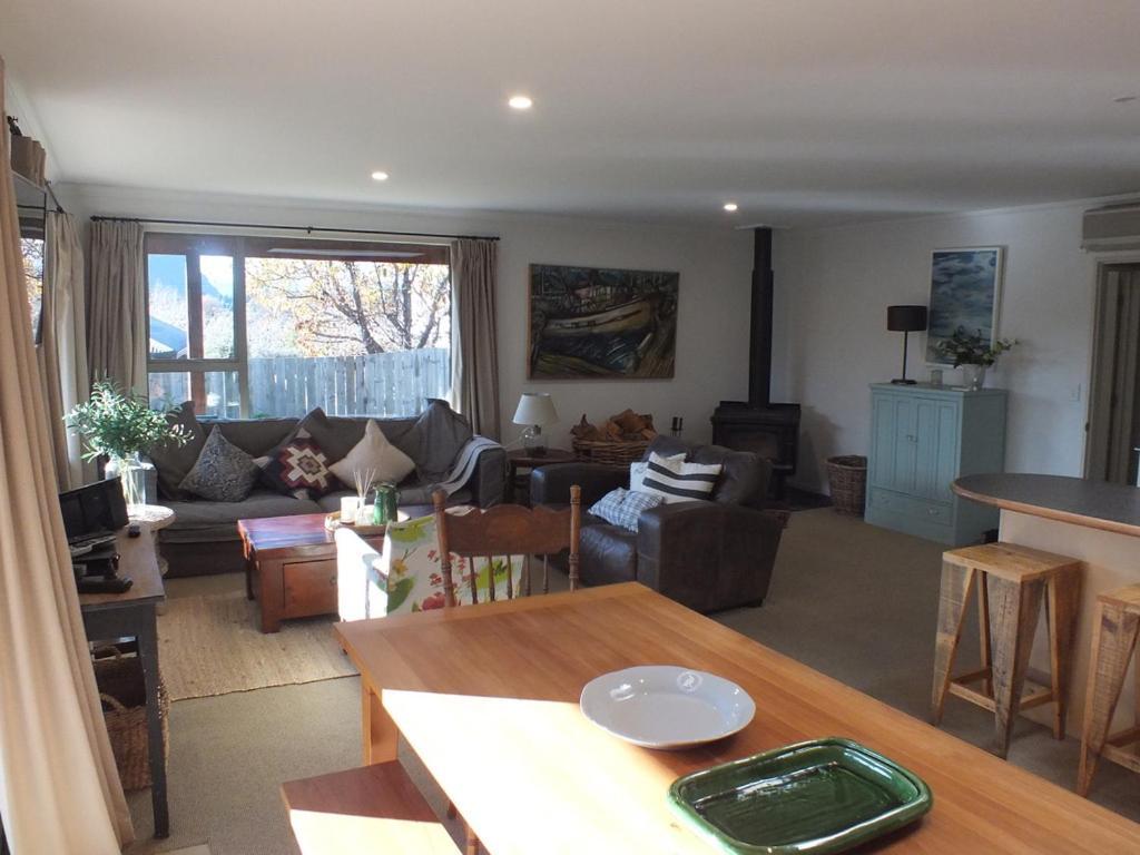 Wanaka Comfort - That Wanaka Tree Exterior photo