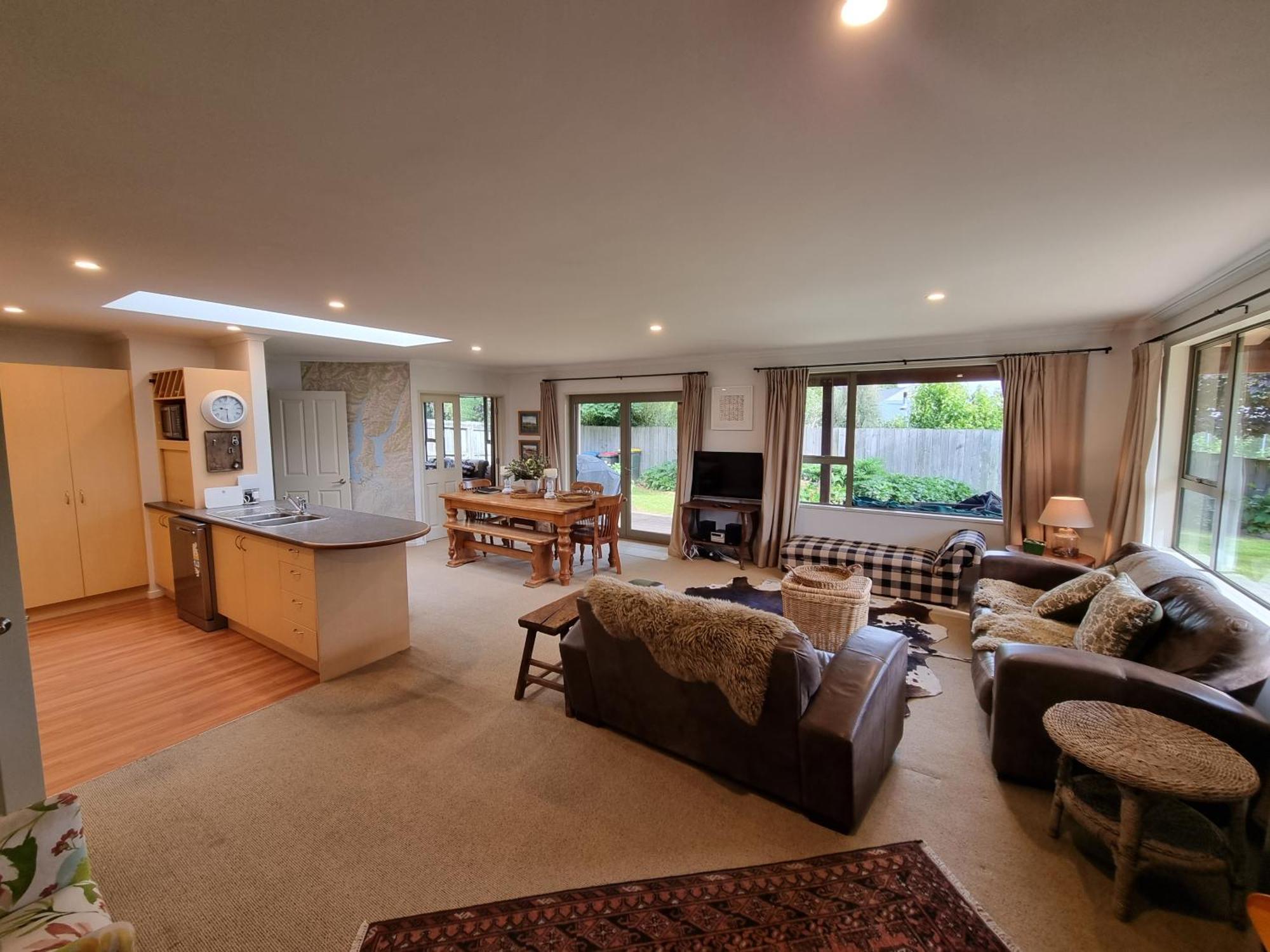 Wanaka Comfort - That Wanaka Tree Exterior photo